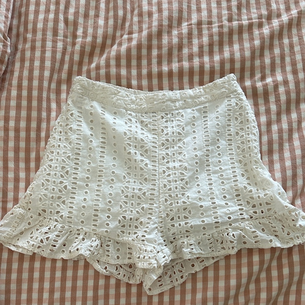 Amuse Society White Eyelet Ruffle Skort Shorts